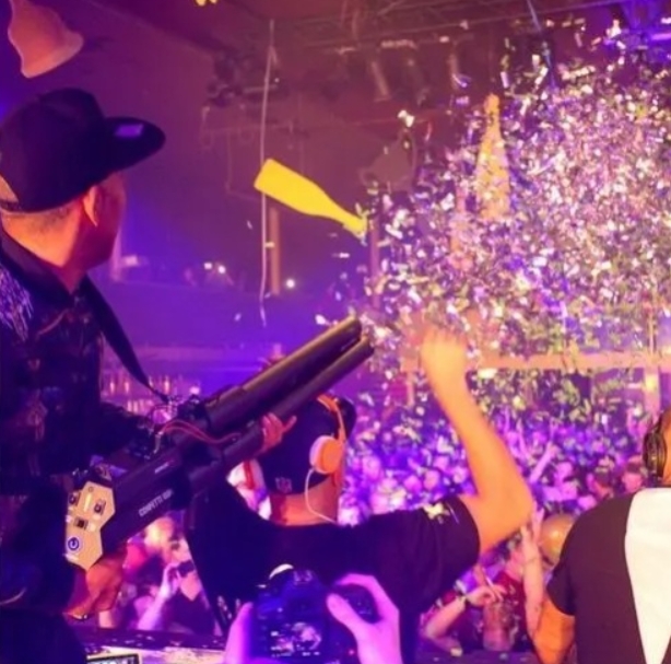 Biodegradable Colorful Paper Chip Cannon